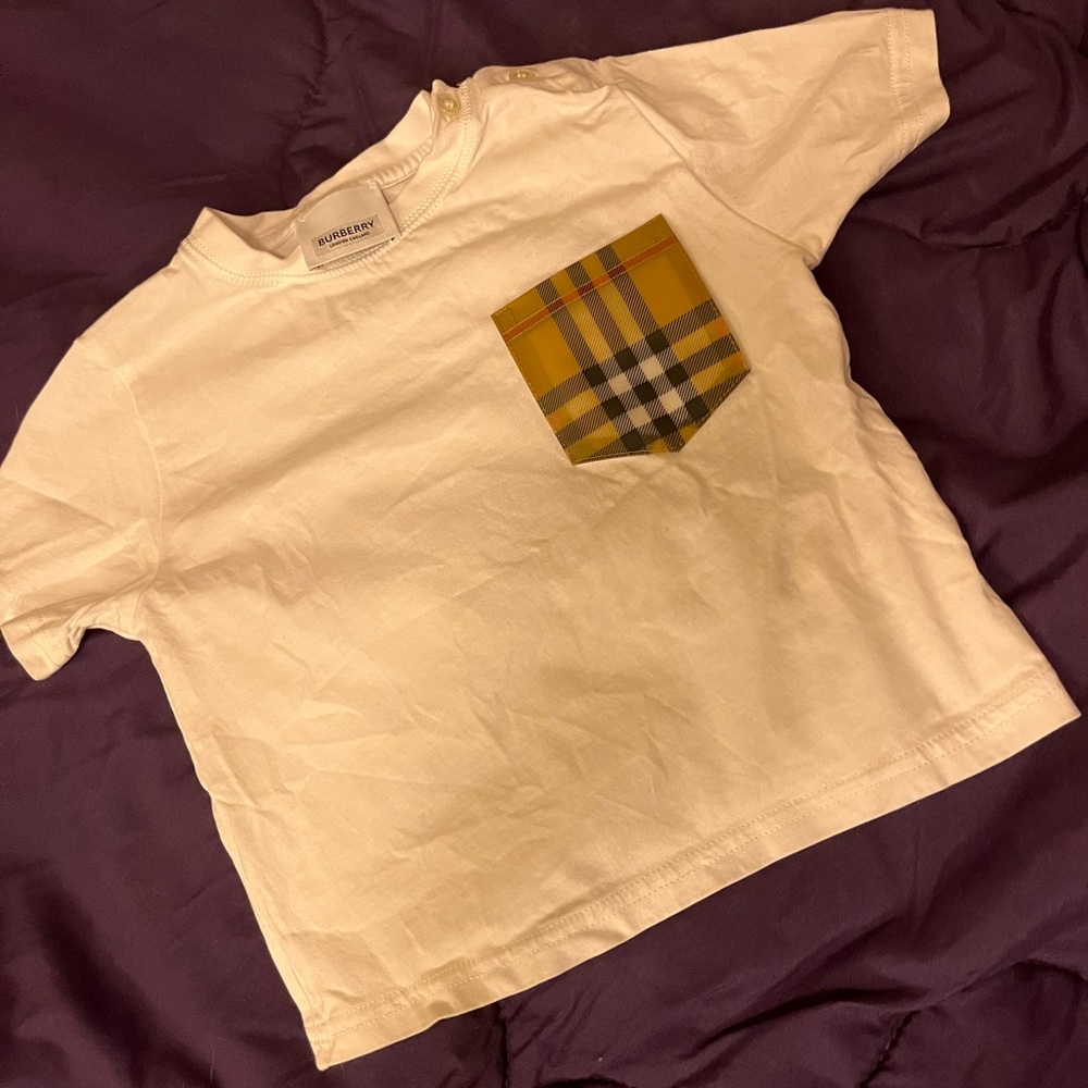 Toddler Burberry shirt size 18months only wore once - Picture 3 of 3